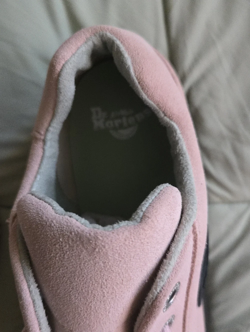 Dr. Martens Airwair Women Size 8 Platform Buzz 51 Powder Pink Suede 042026 - Picture 2 of 9